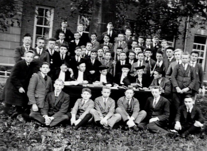 Studenten en professoren van seminarie Hageveld, 1 november 1926 (KDC)