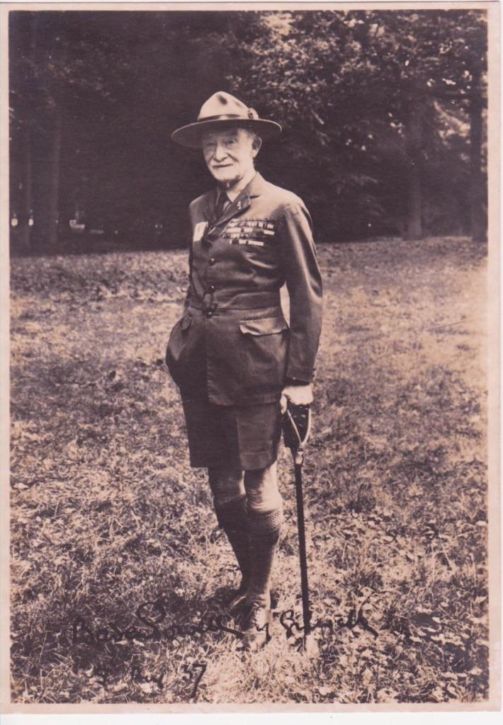 Lord Robert Baden Powell, chief scout, in Vogelenzang, 1937