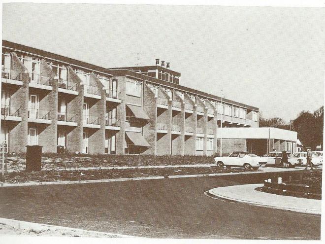 Het tehuis 'Meerleven' in Bennebroek dat in 1971 tot stand kwam onder de bezielende leiding van wethouder J.J.C.Jongmans