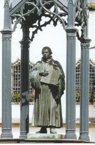 Lutherdenkmal auf dem Marktplatz zu Wittenberg (foto Cornelia Kirsch)